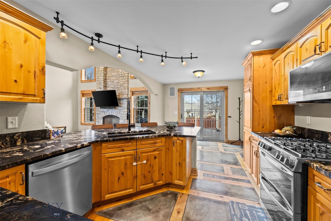 95 W Julie Court