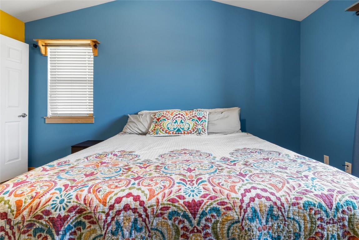 422 E River Rock Road