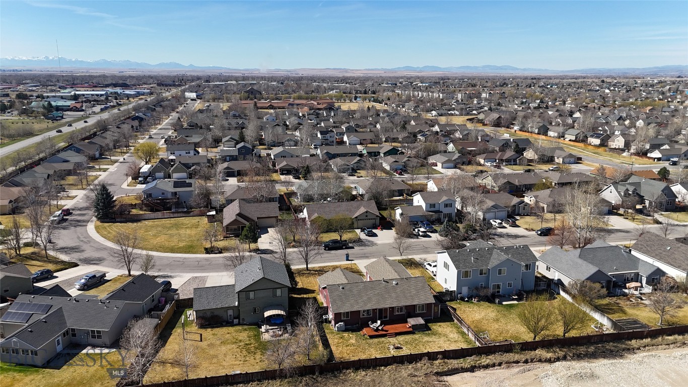 422 E River Rock Road