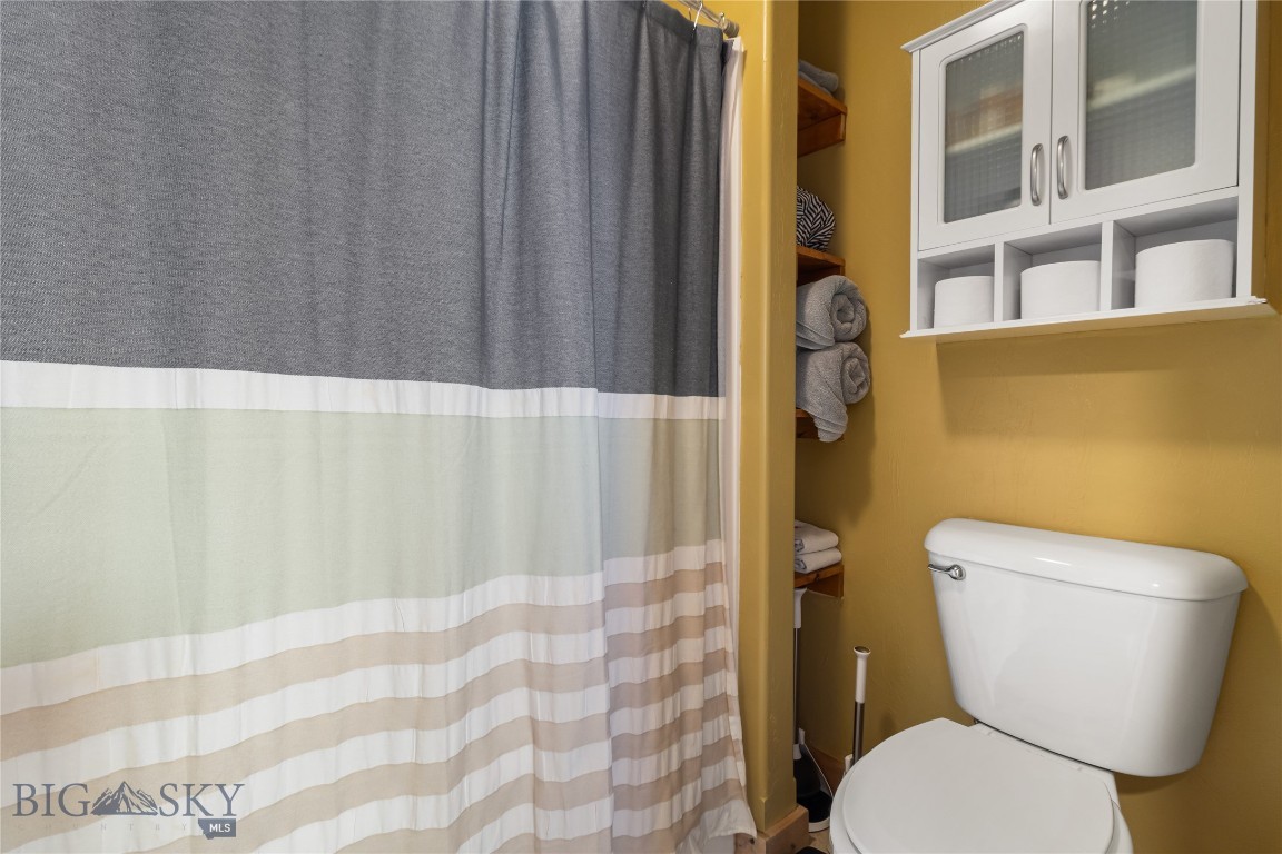 422 E River Rock Road