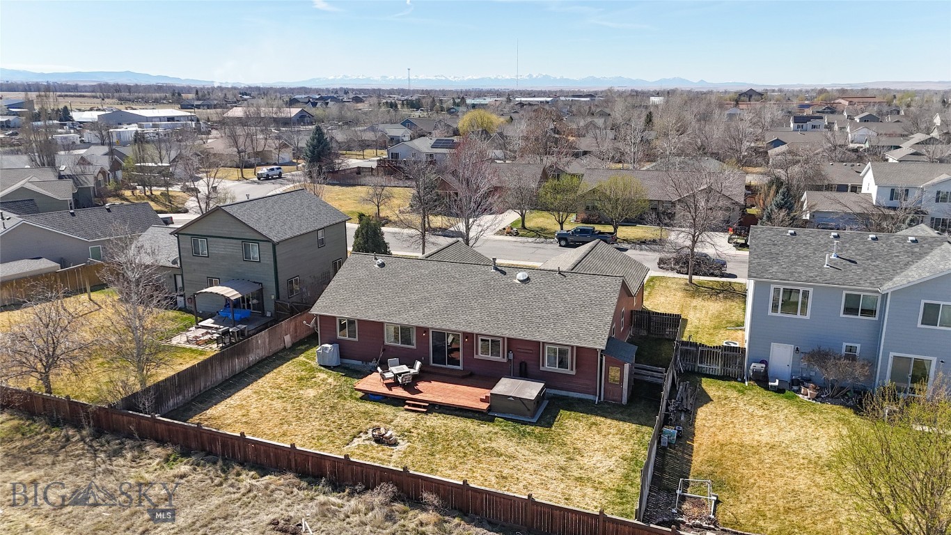 422 E River Rock Road