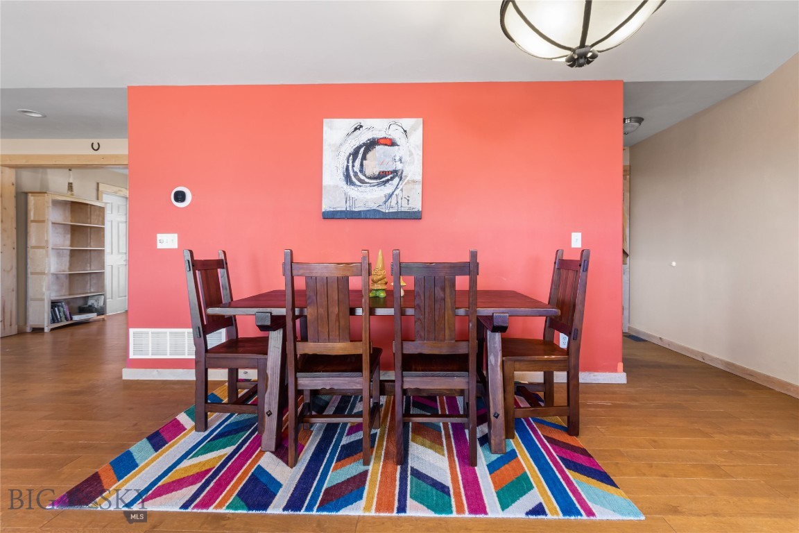 422 E River Rock Road