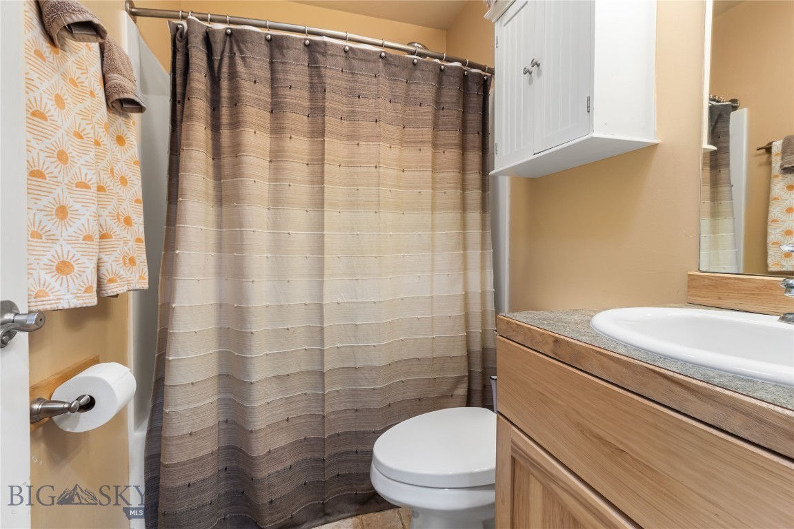 422 E River Rock Road