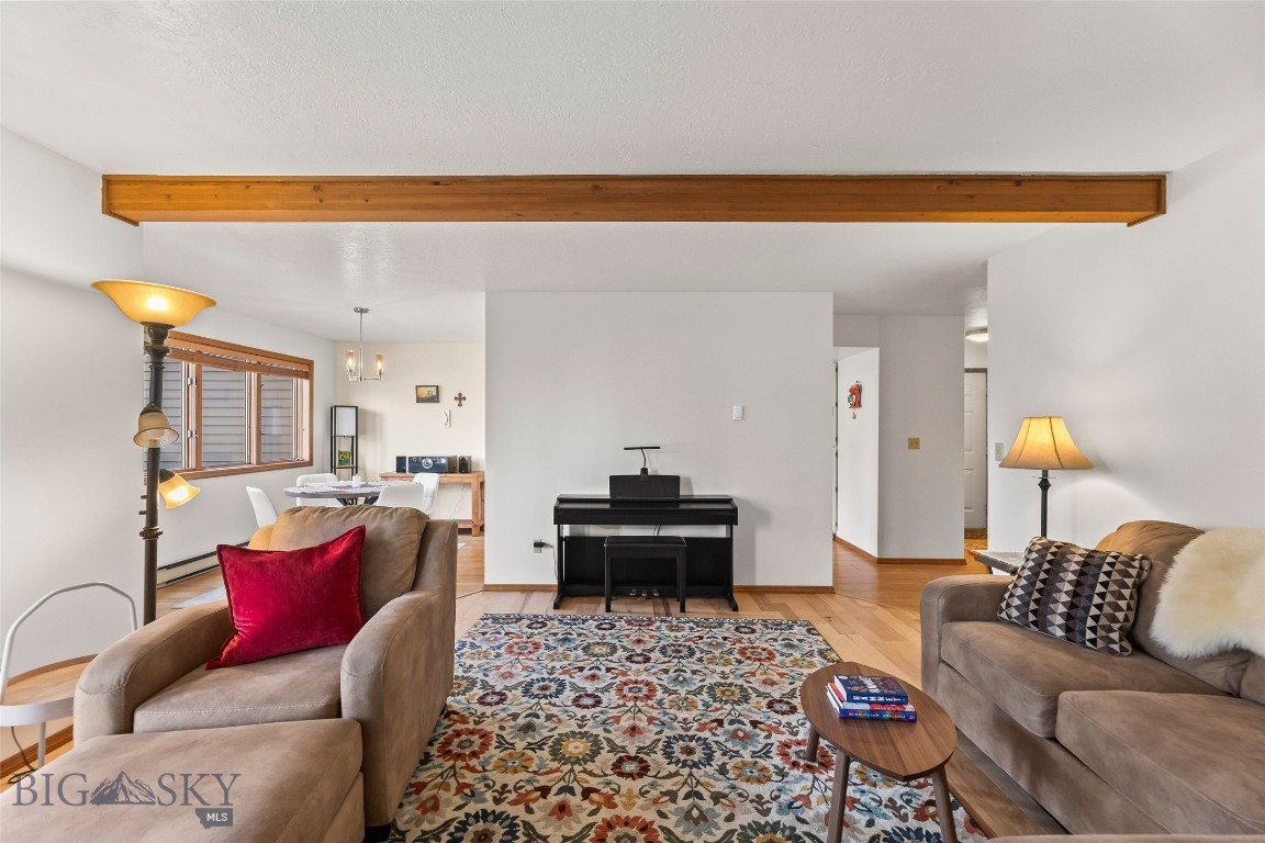 2200 W Dickerson Street 27