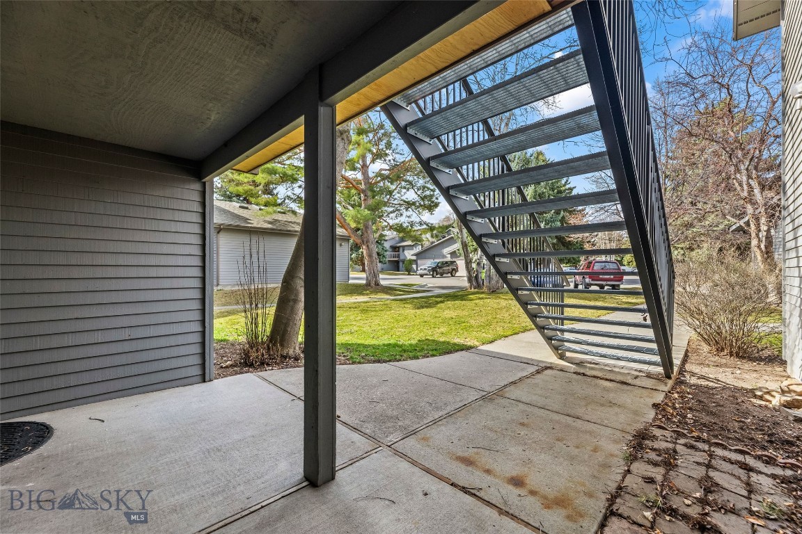 2200 W Dickerson Street 27