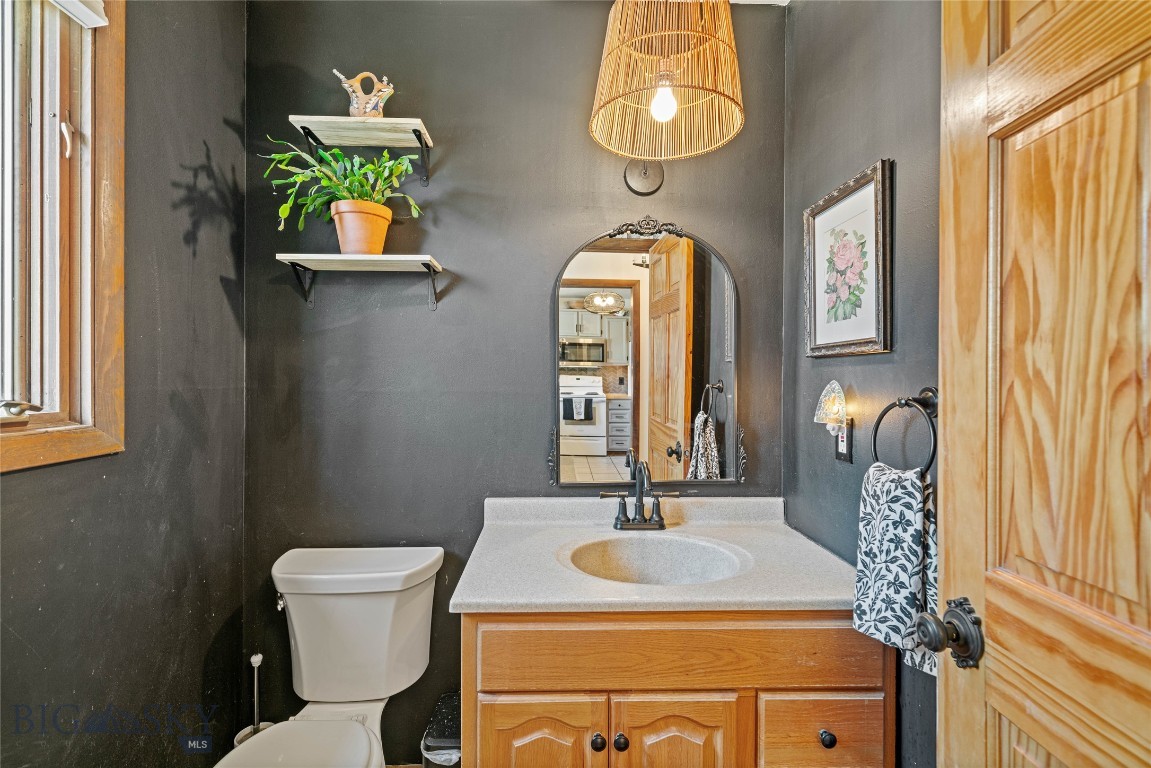 2020 S Rouse Avenue B8