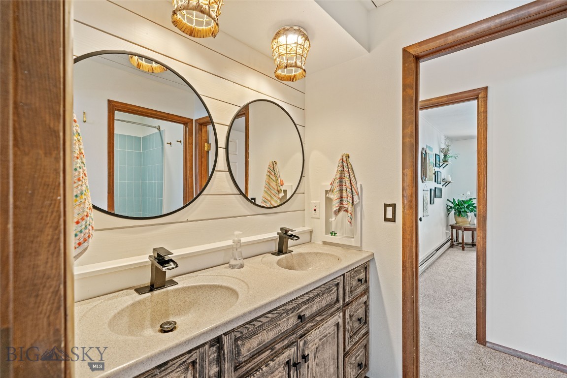 2020 S Rouse Avenue B8