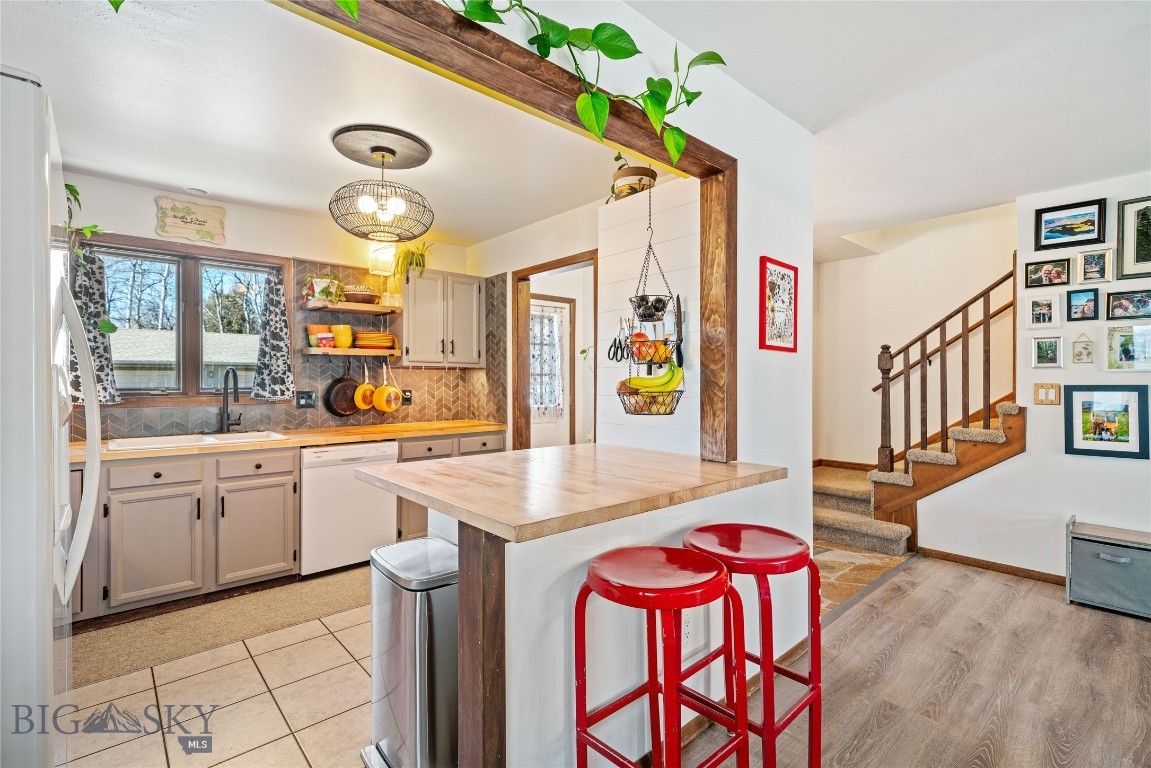 2020 S Rouse Avenue B8