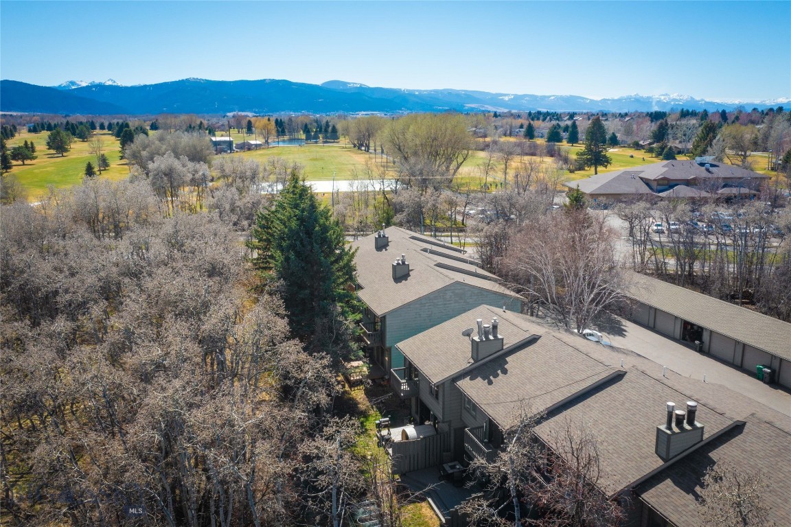 2020 S Rouse Avenue B8