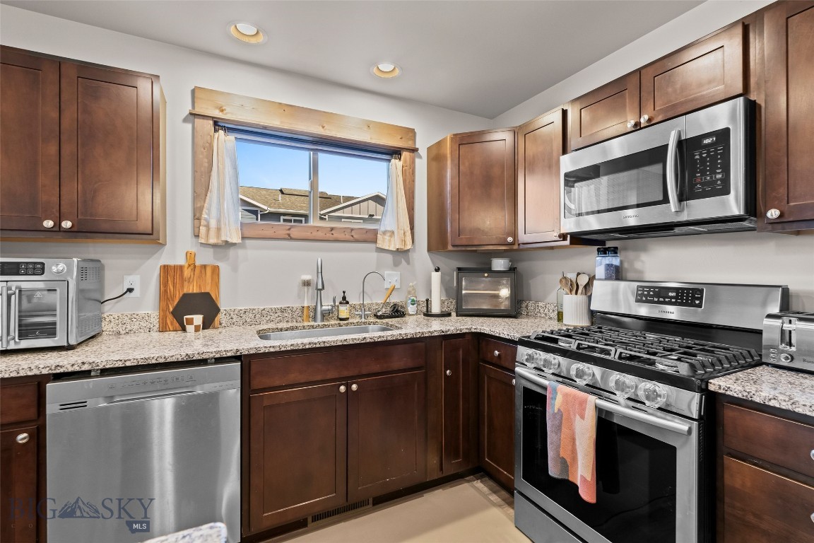 1305 Fozzie Lane C
