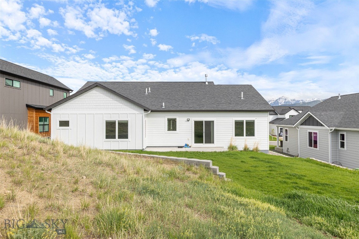 1215 Sweetgrass Lane