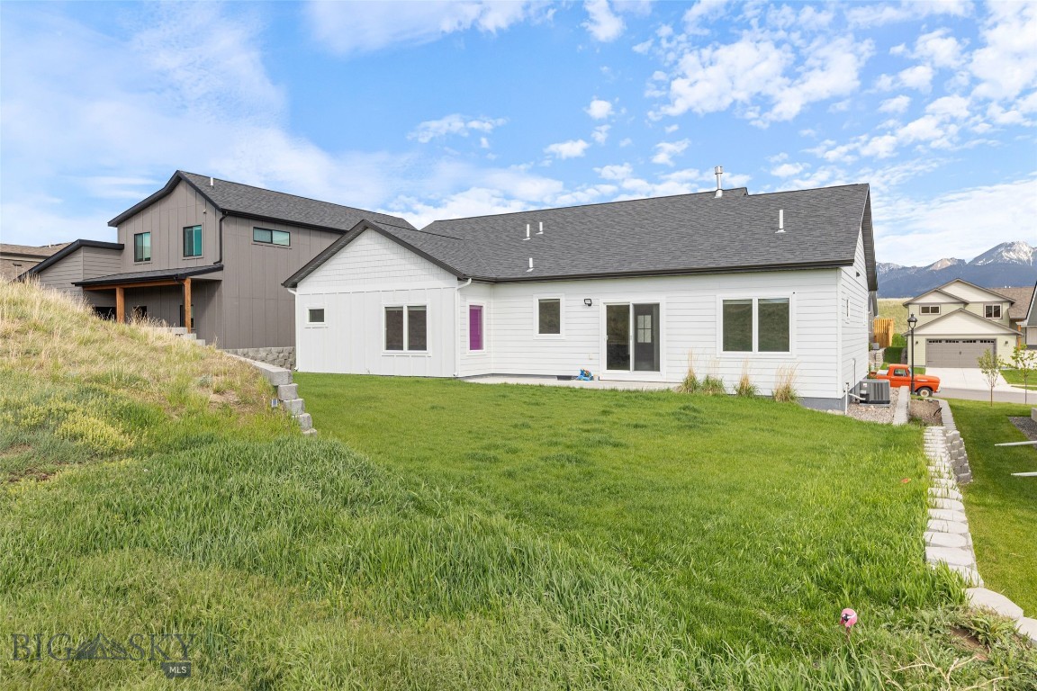 1215 Sweetgrass Lane