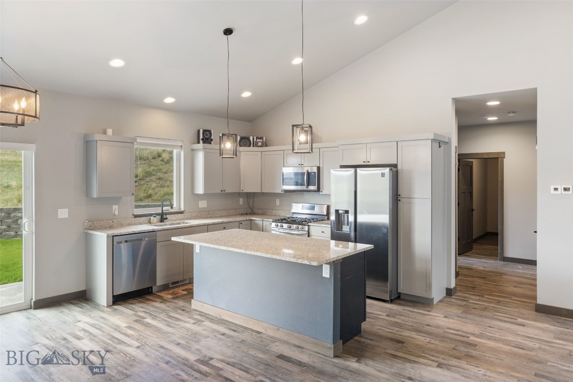 1215 Sweetgrass Lane