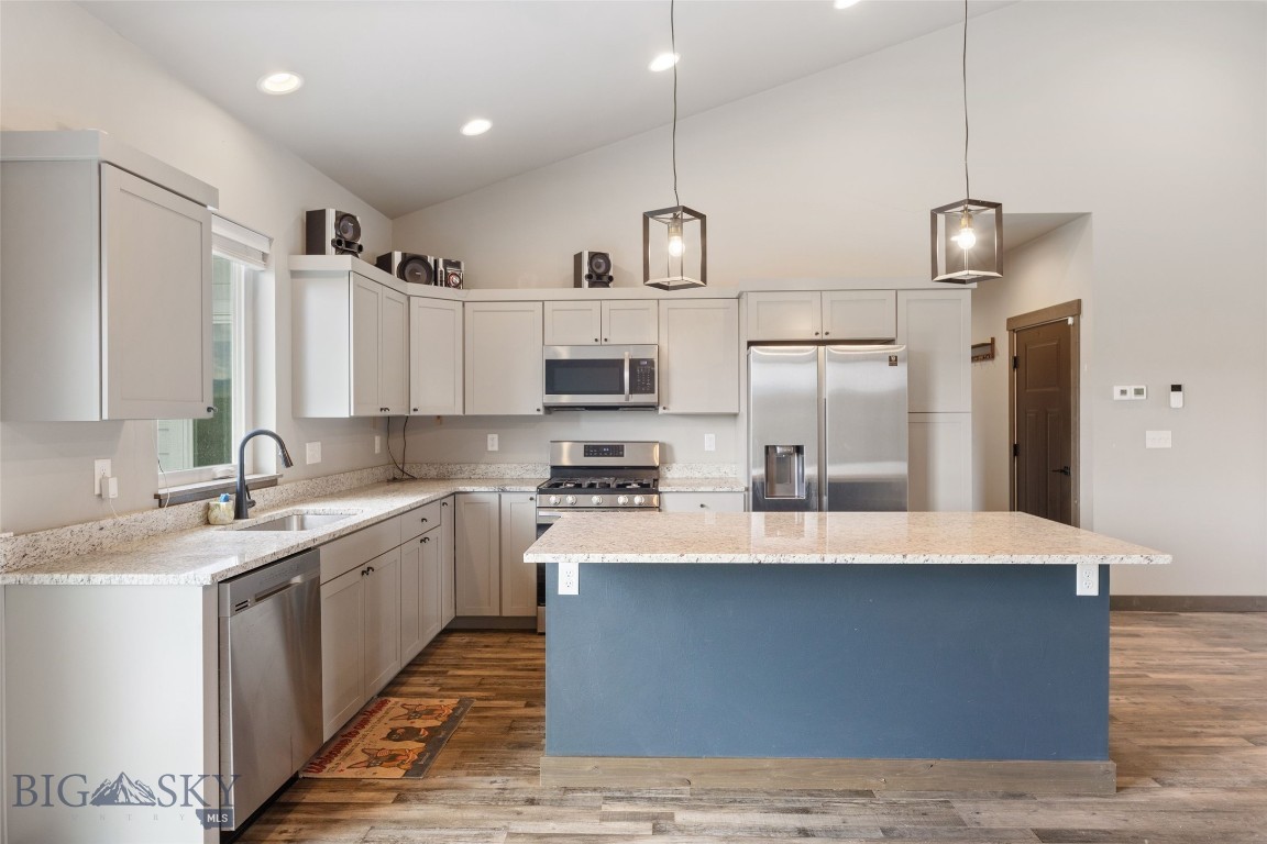 1215 Sweetgrass Lane