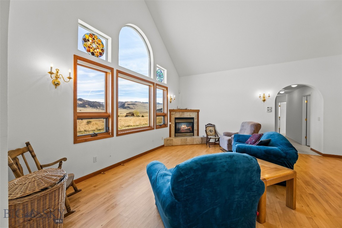6 Rock View Lane