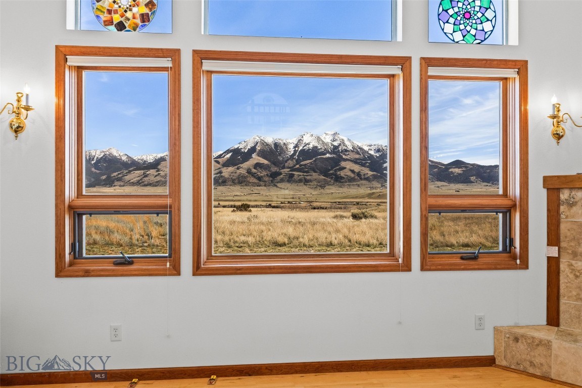 6 Rock View Lane