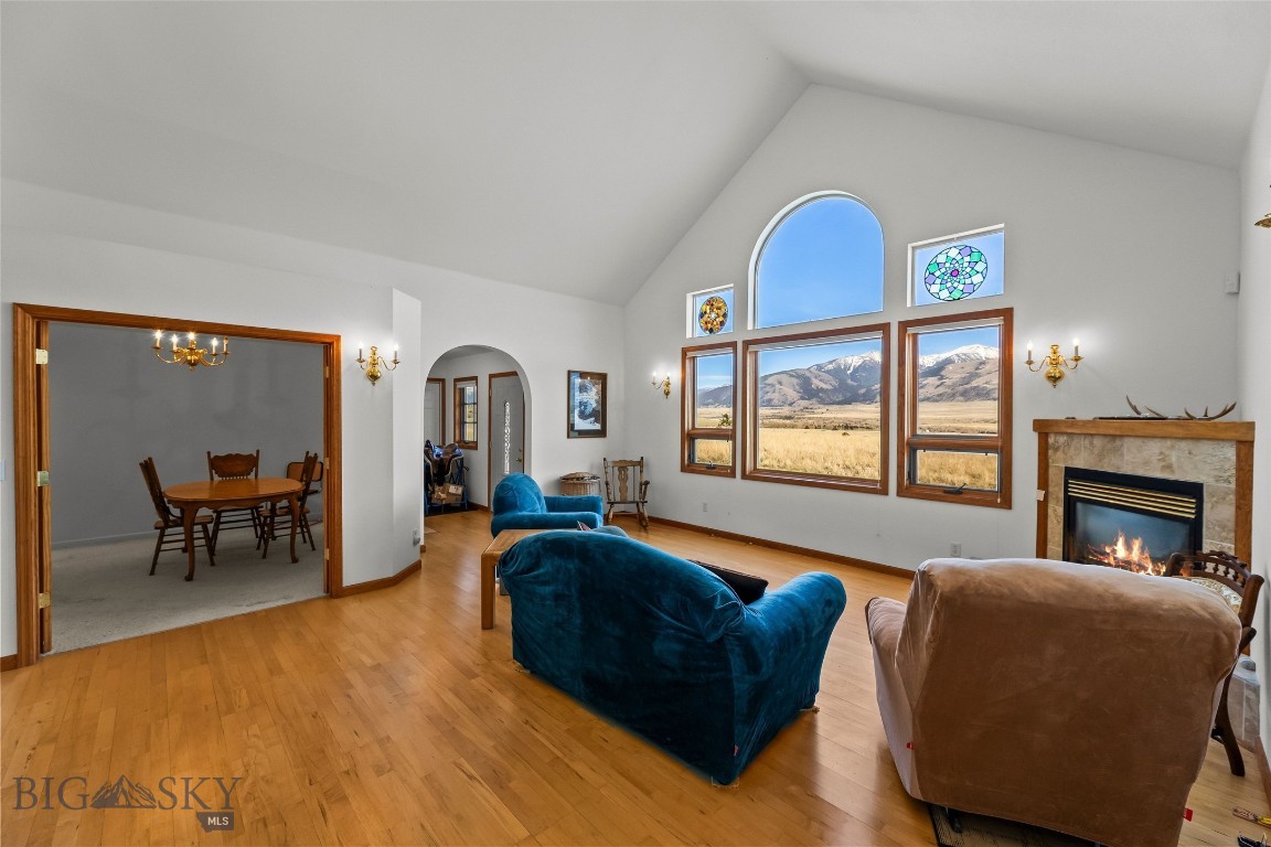 6 Rock View Lane