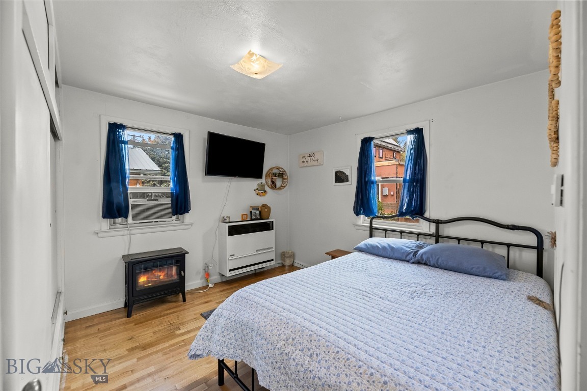 529 S 9th Street