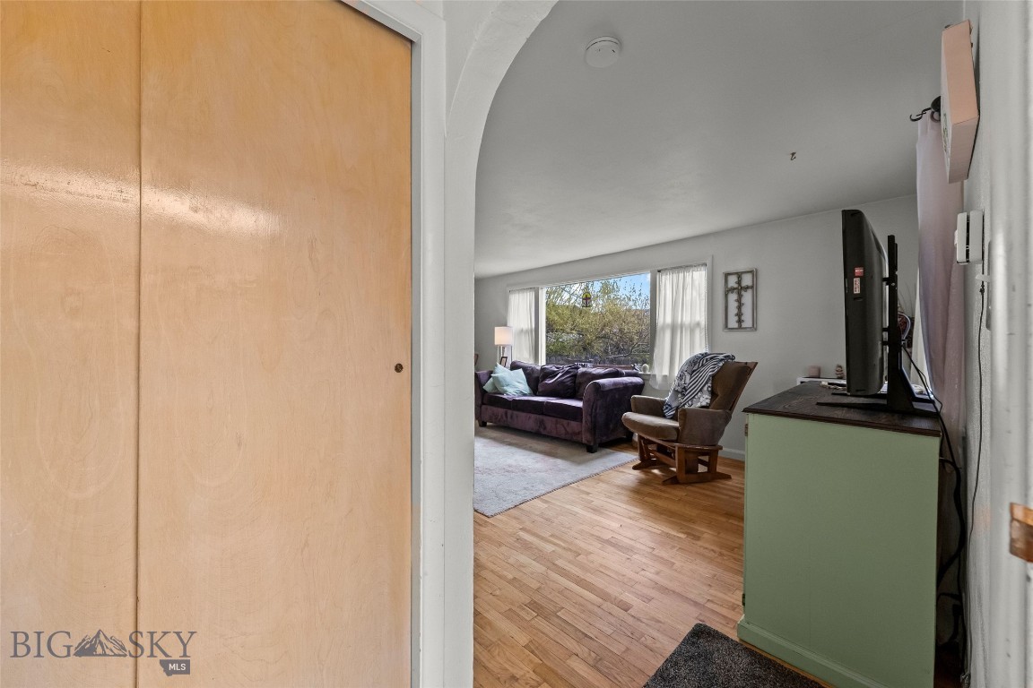 529 S 9th Street