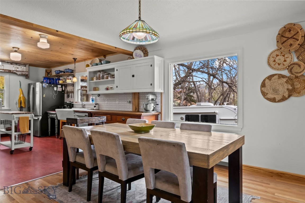529 S 9th Street