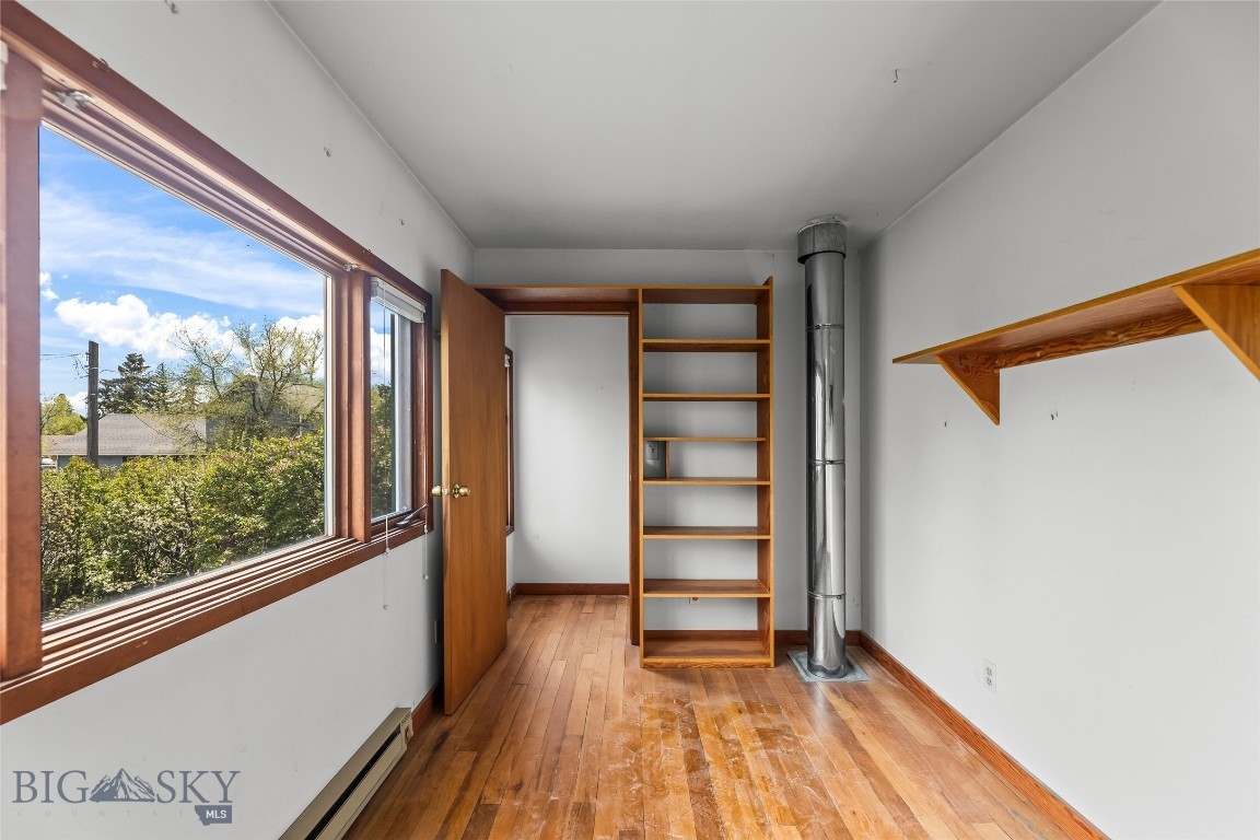 213 W Cottonwood Street