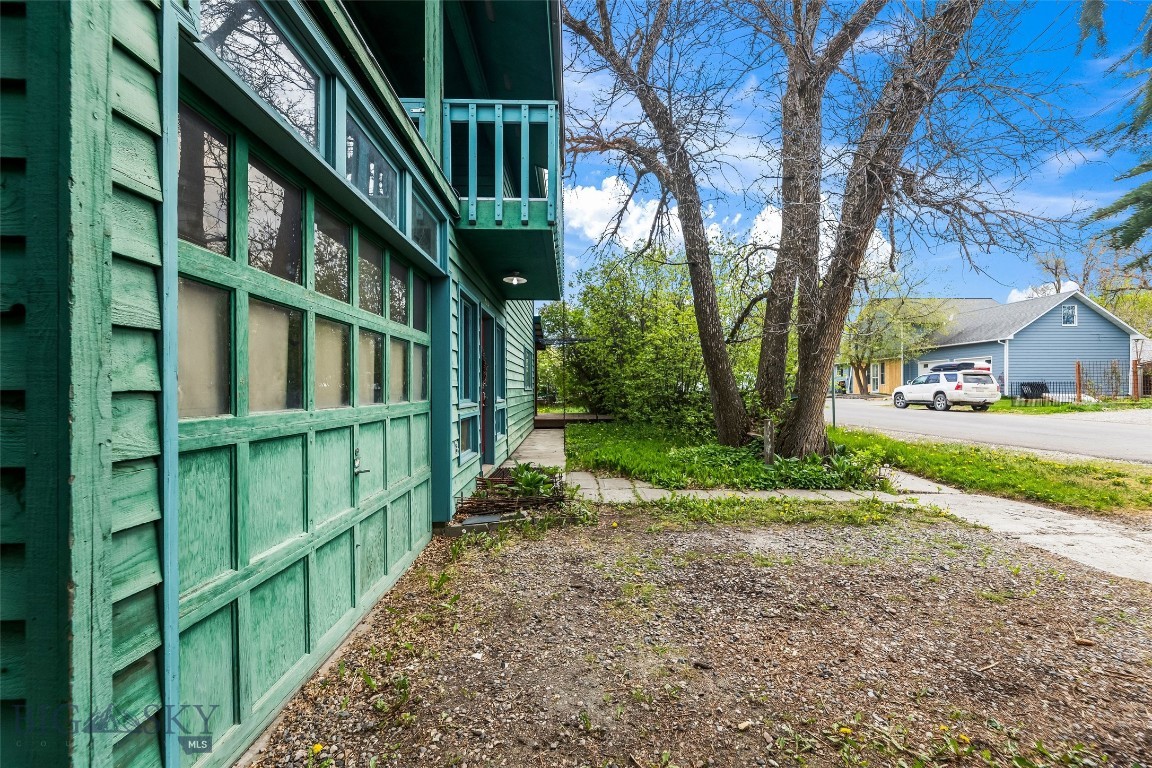 213 W Cottonwood Street