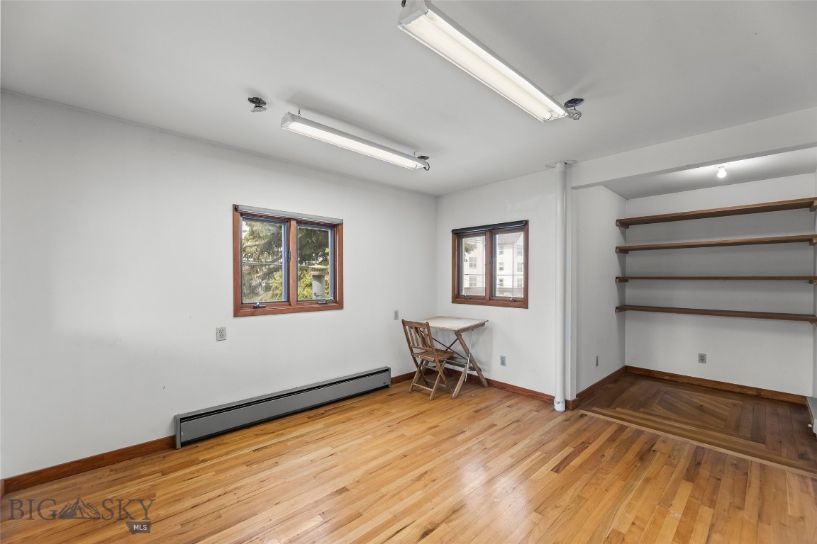 213 W Cottonwood Street