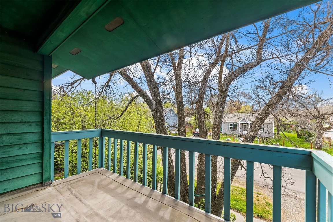 213 W Cottonwood Street