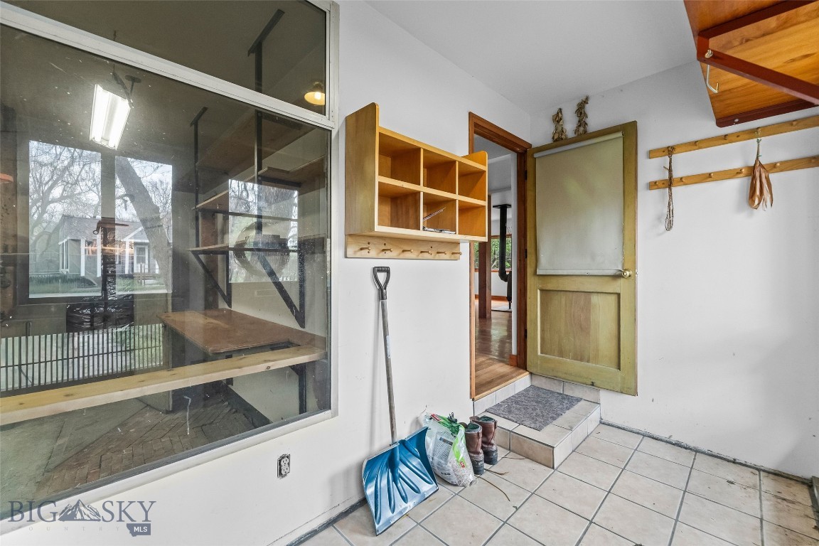 213 W Cottonwood Street