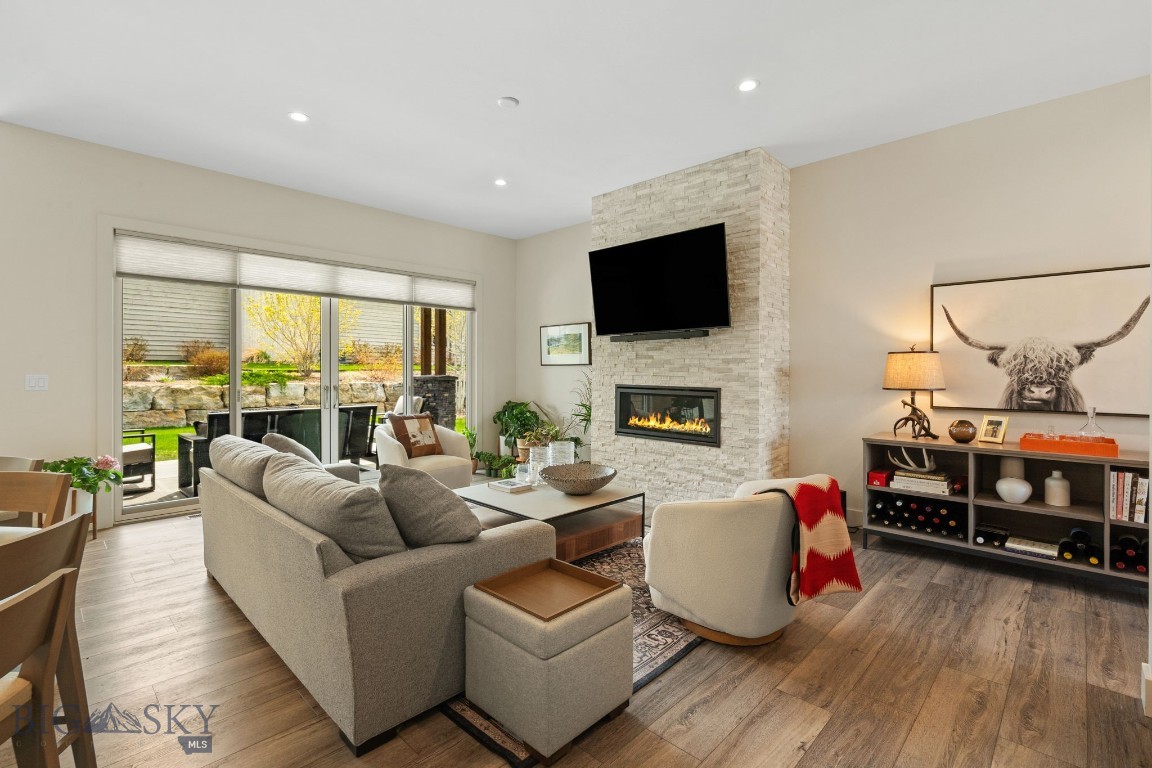 203 Wickwire Way