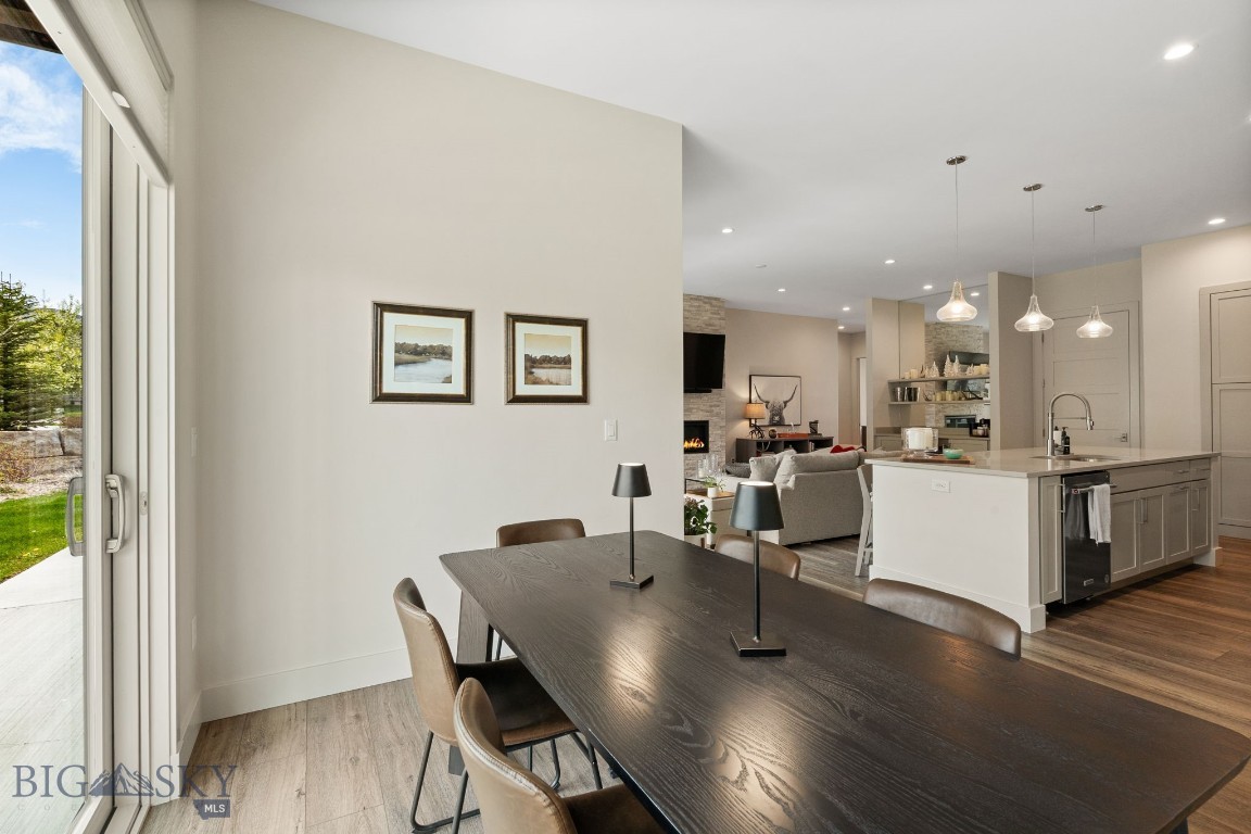 203 Wickwire Way