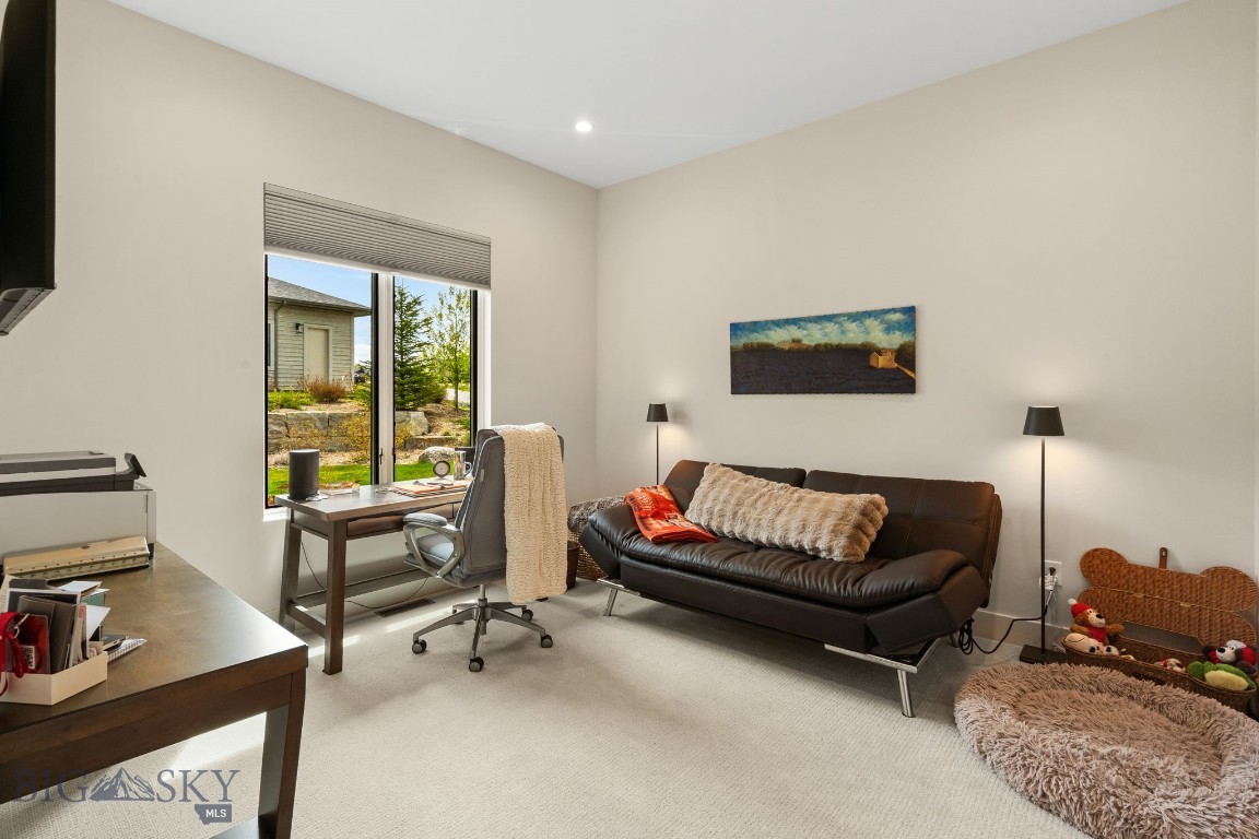 203 Wickwire Way