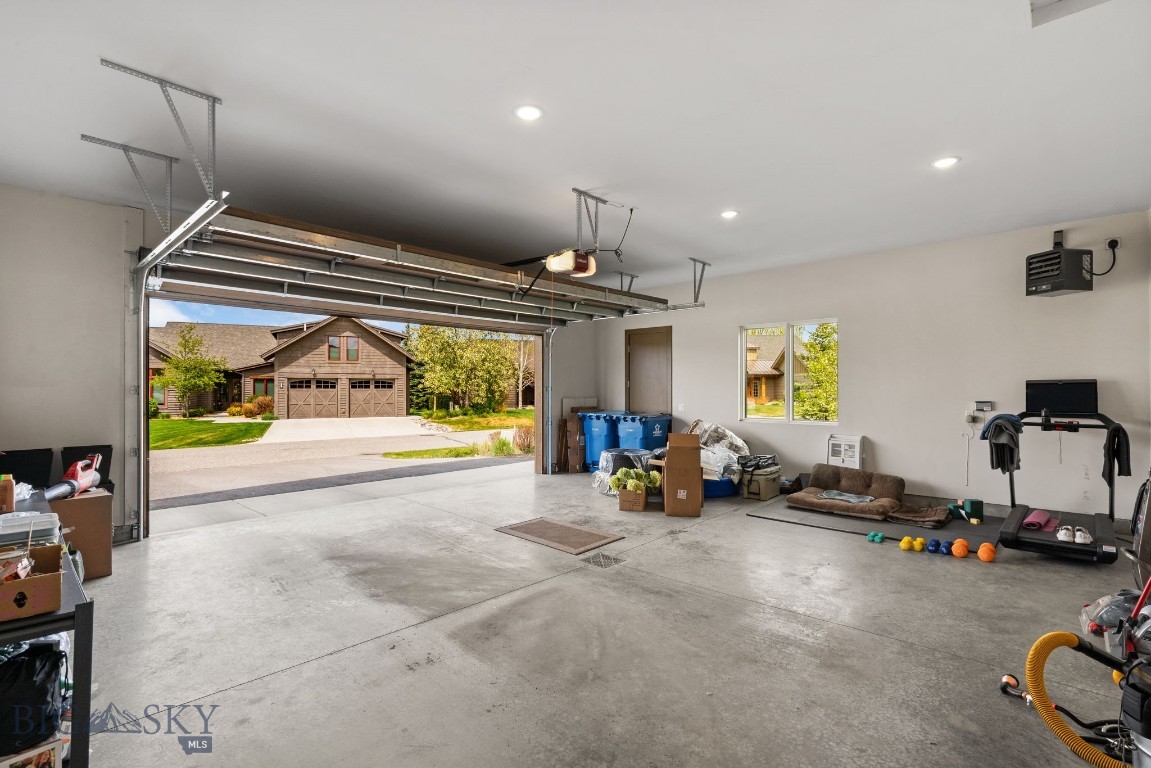203 Wickwire Way