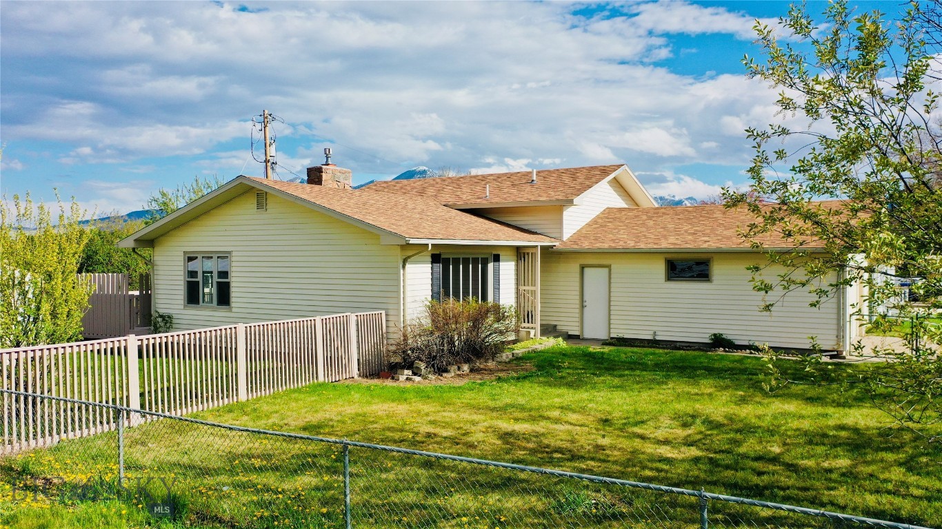 118 Elm Lane
