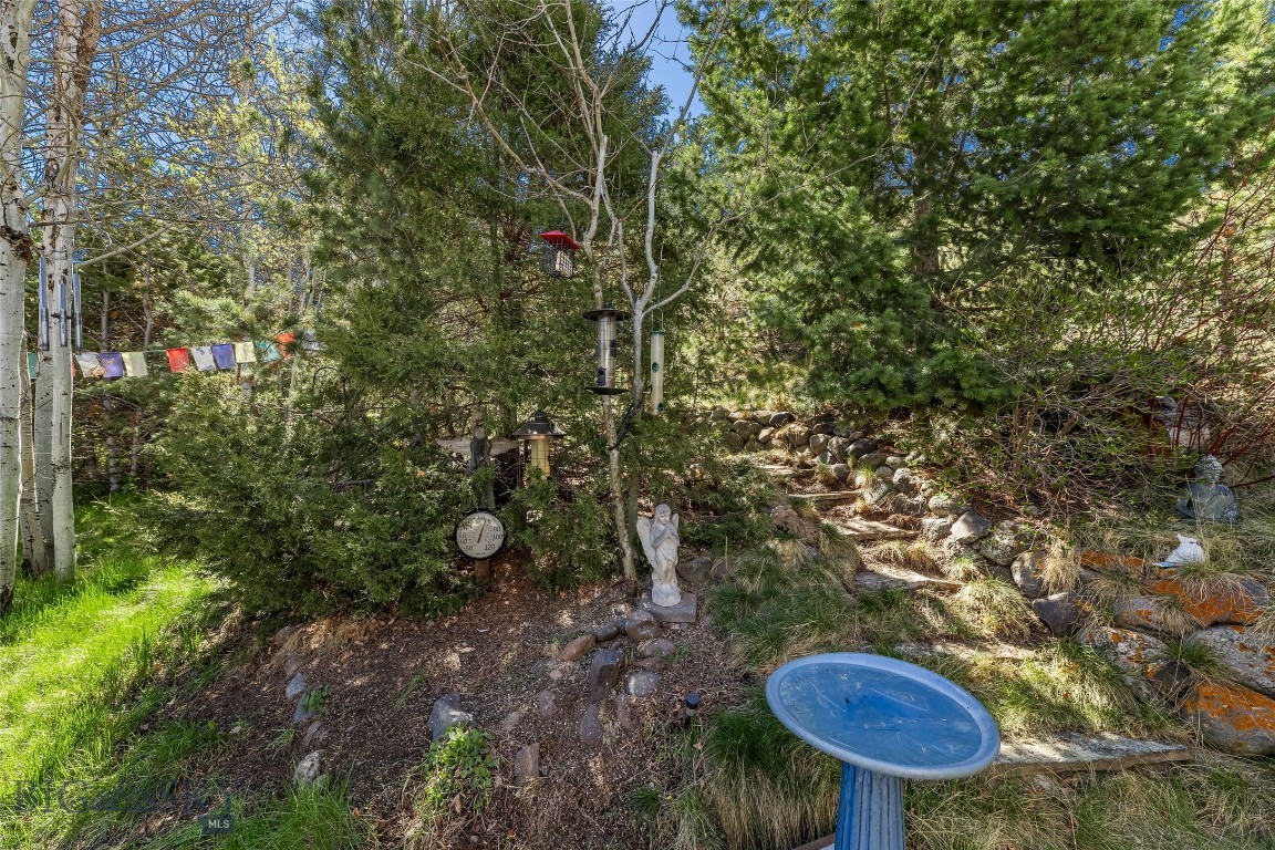 16 Orion Way