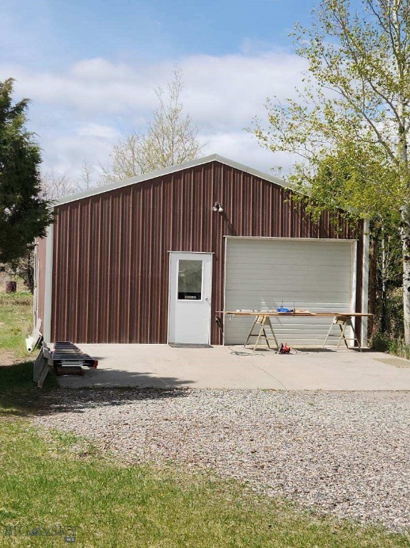 16 Orion Way