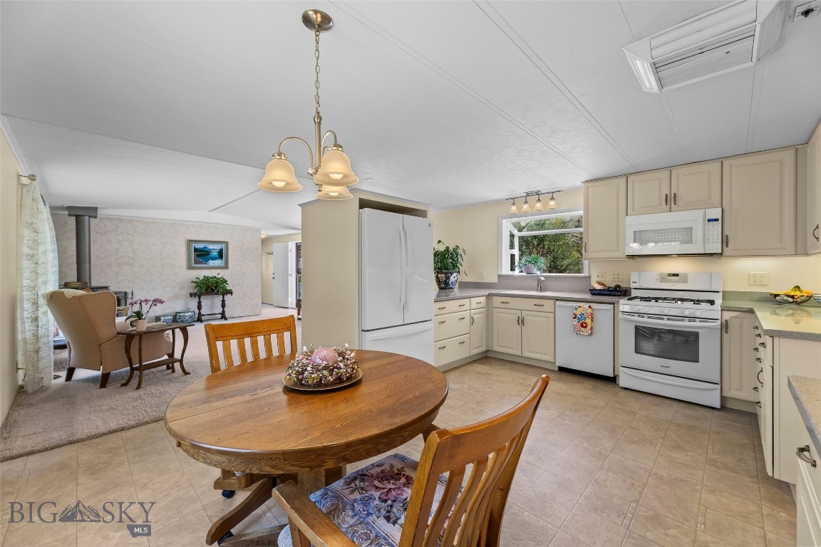 16 Orion Way