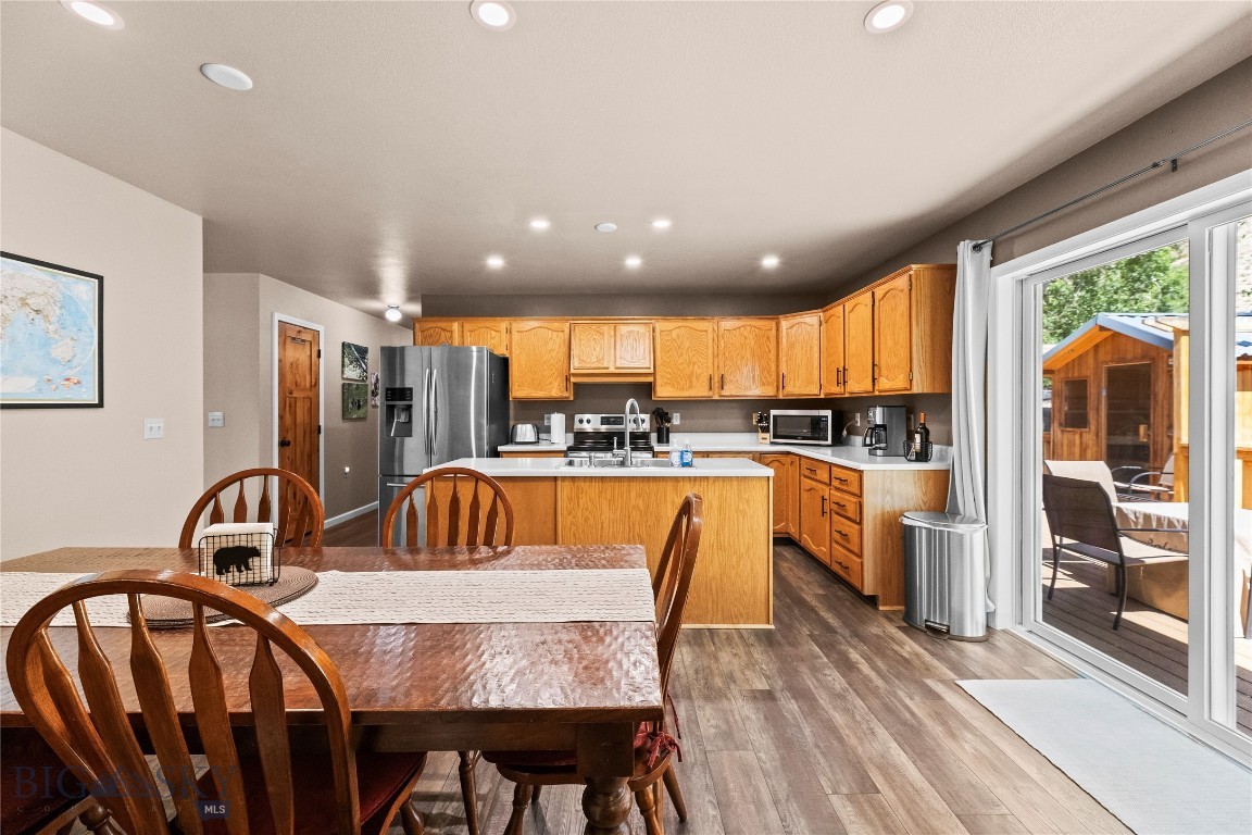 14 Peters Lane