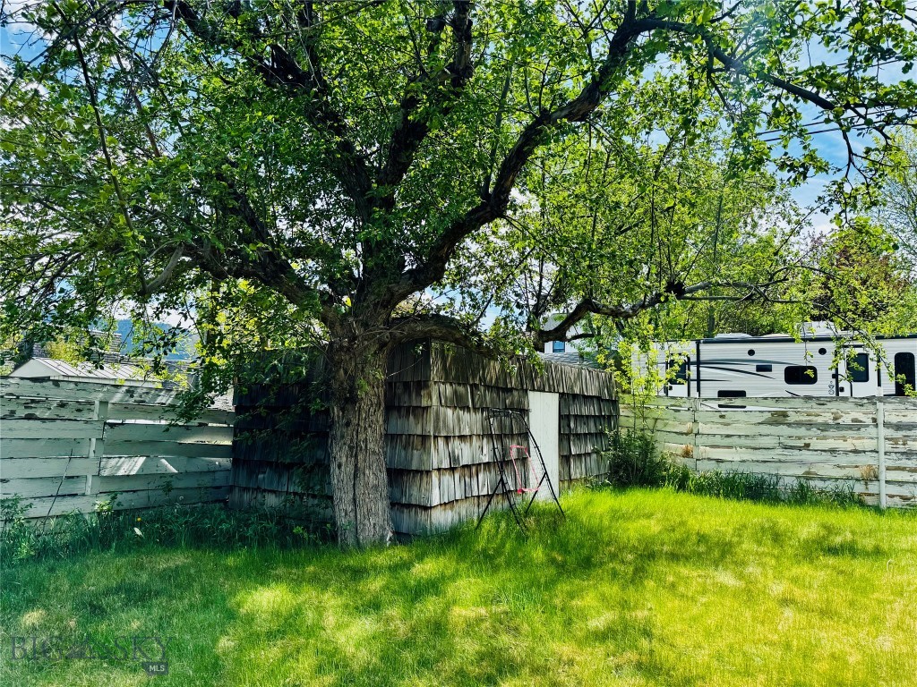 620 S 10th Street