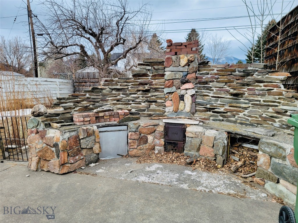 620 S 10th Street