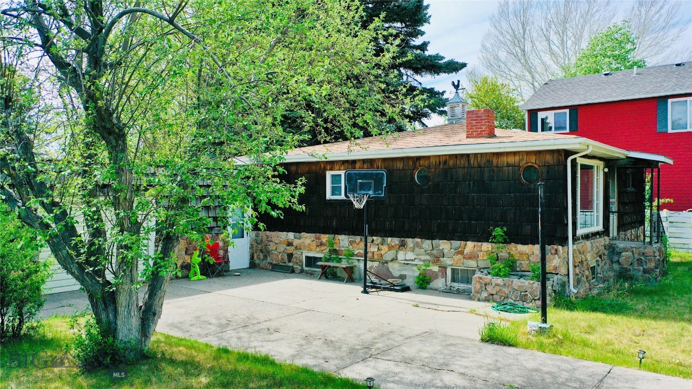 620 S 10th Street
