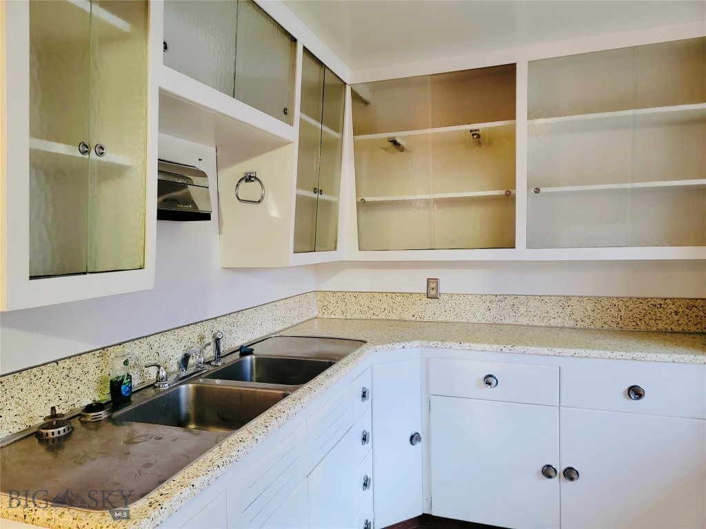 620 S 10th Street