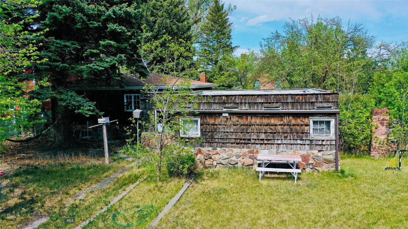620 S 10th Street