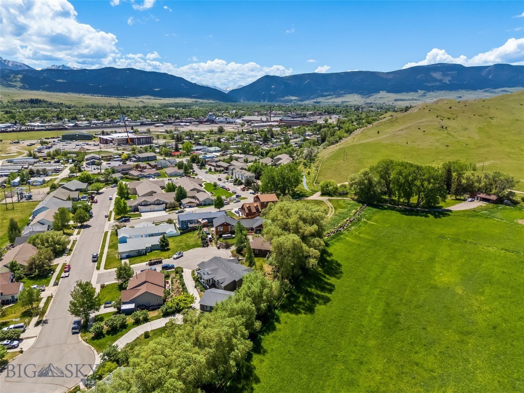 1301 Absaroka Court