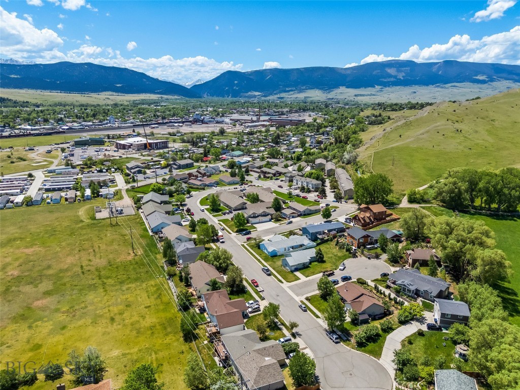 1301 Absaroka Court