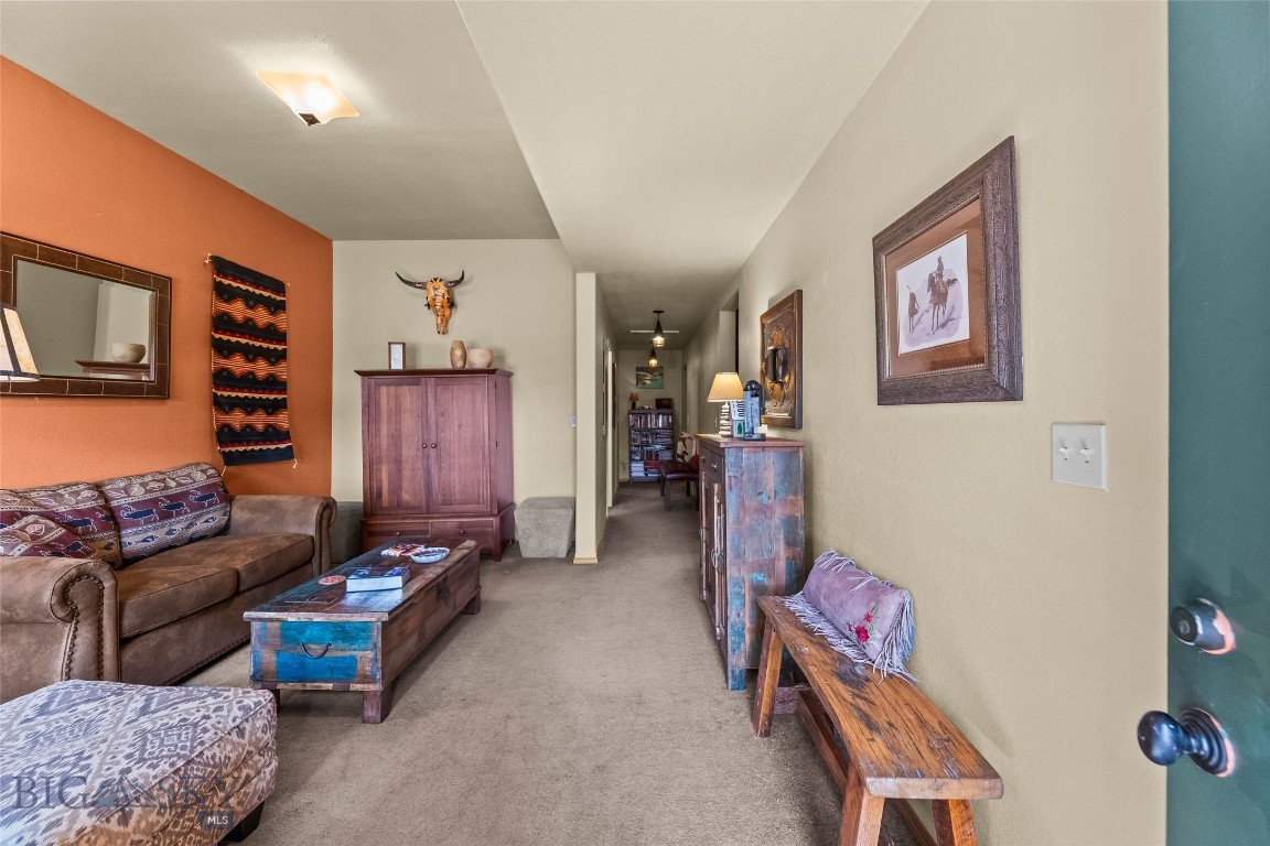 1301 Absaroka Court
