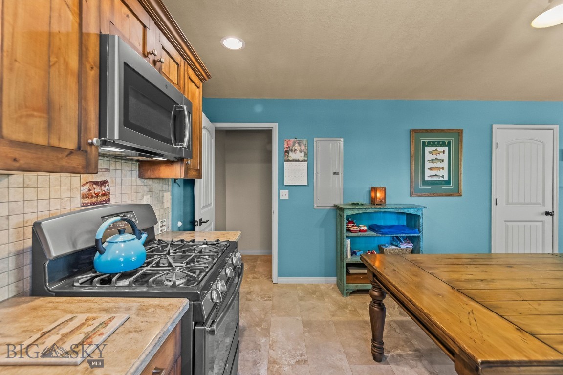 1301 Absaroka Court
