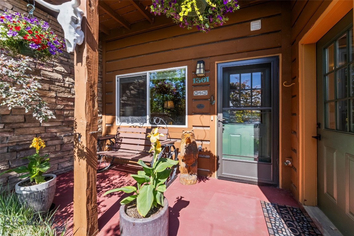 1301 Absaroka Court