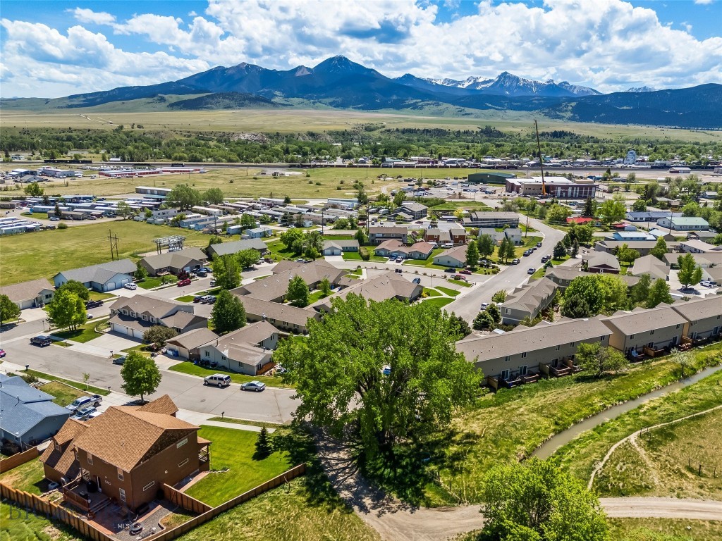 1301 Absaroka Court