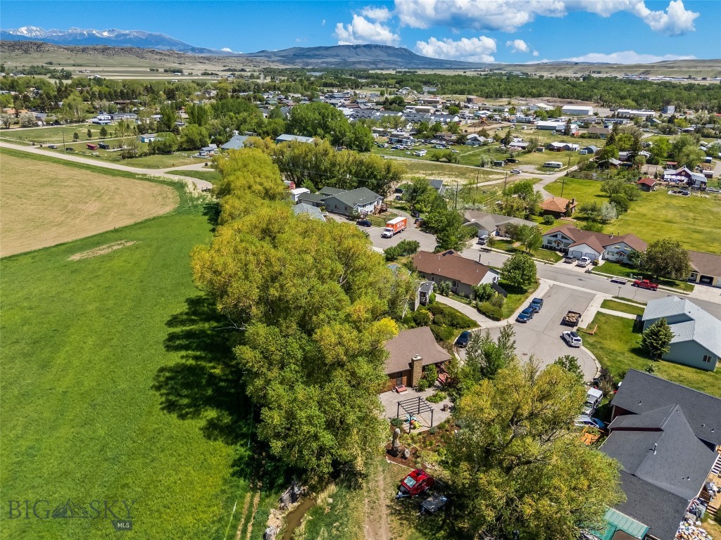 1301 Absaroka Court
